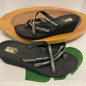 Teva MUSH Foam Platform Sandals